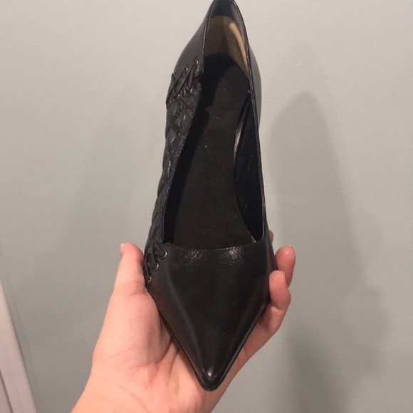 Black pump - Picture 2 of 3